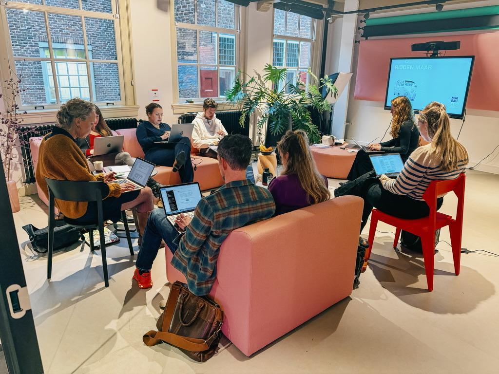 GenAI bootcamp in volle gang - deelnemers aan het werk